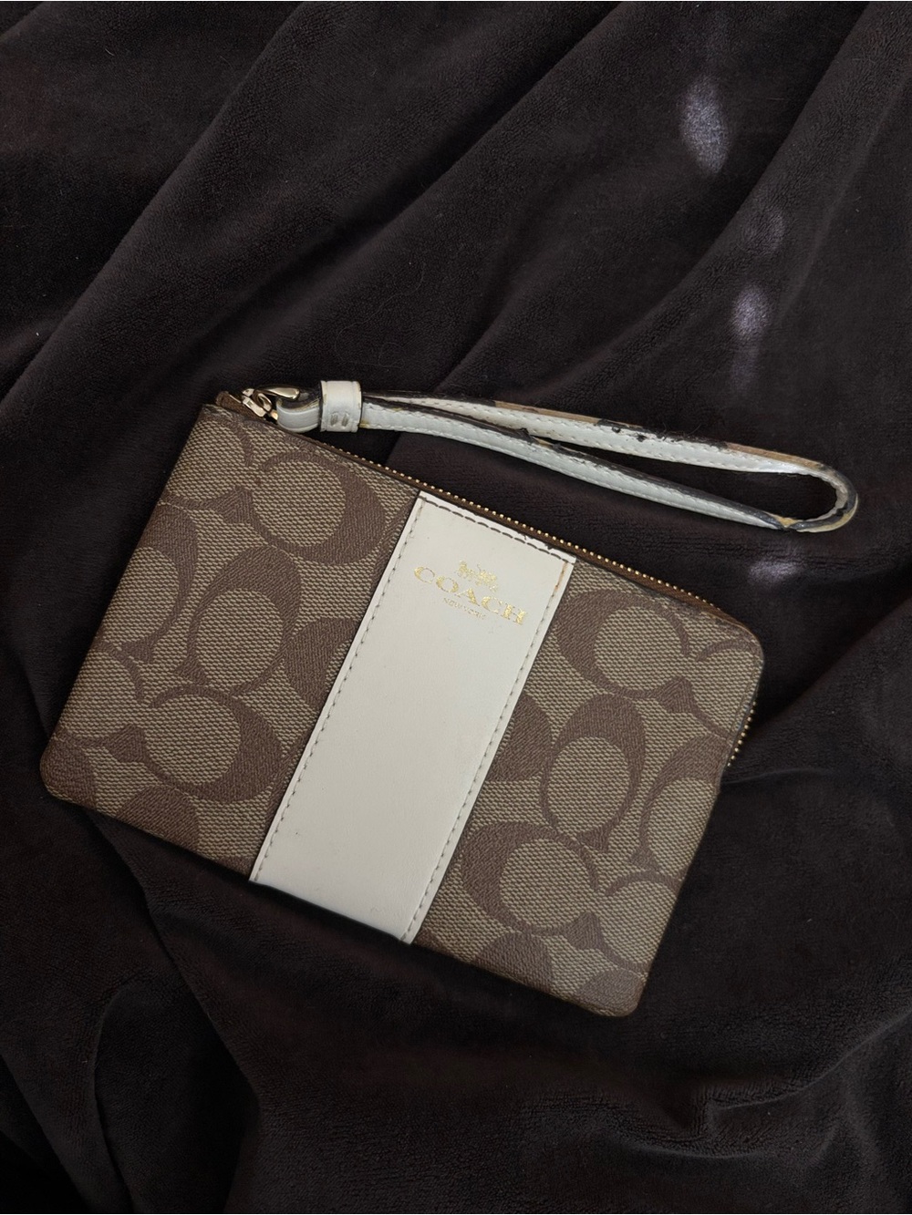 Coach Signature C Khaki & White Stripe Wristlet - Picture 8 of 8